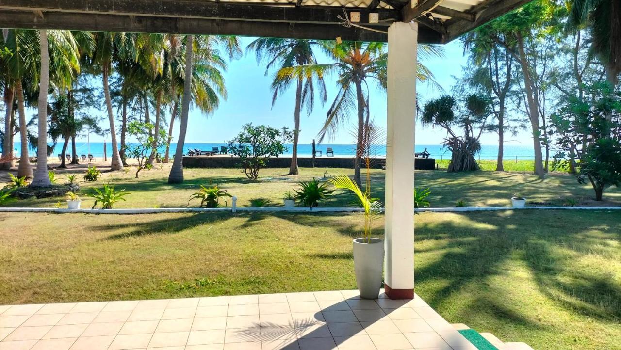 Coral Bay Hotel Trincomalee