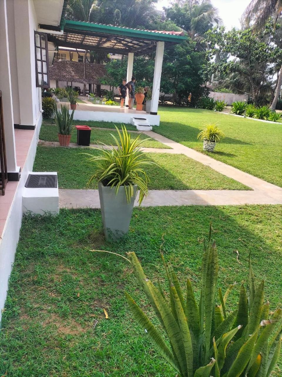 Coral Bay Hotel Trincomalee